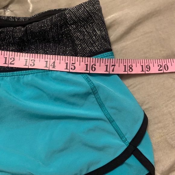 D O N A T E D Lululemon Women's Teal and Black Athletic Shorts size 8 - Picture 7 of 8